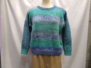 アンゴラゴールドバティックで編むセーター